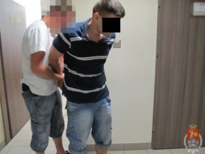 23-letni Marcin W. zgubił łańcuszek w trakcie ucieczki / fot. policja