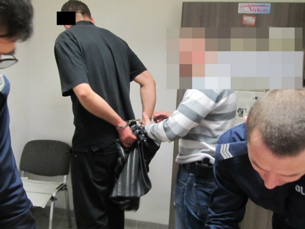 Jeden ze złodziei złapanych podczas obławy na ul. Łodygowej / fot. Policja